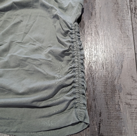 Lululemon Swiftly Tech Racerback 2.0 sea moss green - Picture 2 of 5